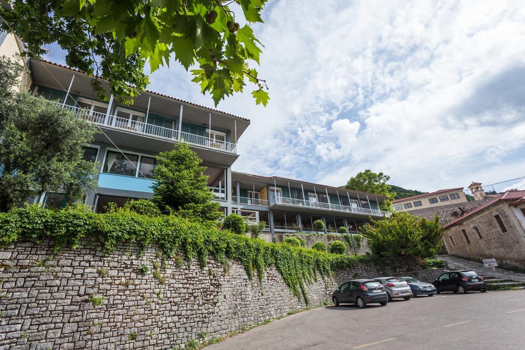 Theoxenia Hotel Andritsaina Exterior photo